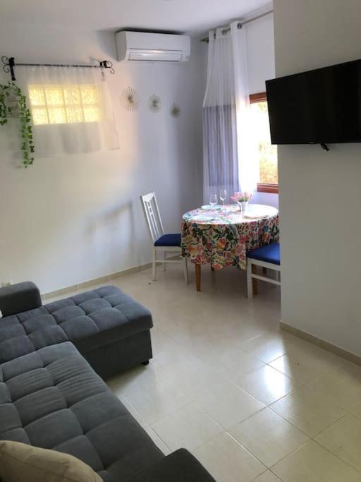 דירות קלפה Casa Con Piscina מראה חיצוני תמונה